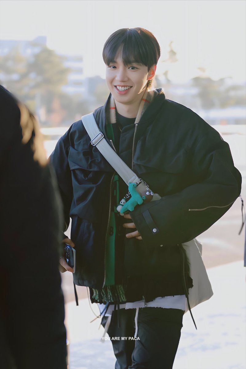 YOUAREMYPACA's tweet photo. 231223 김포 출국 프리뷰

크리스마스의 주인공🎄✨

#임영민 #LIMYOUNGMIN #ヨンミン https://t.co/JOV5RlQR2y