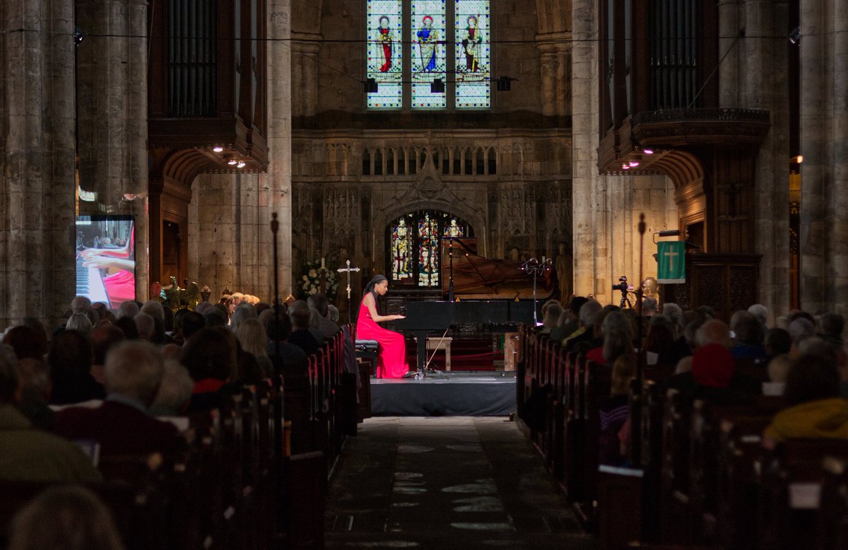 HowdenshireMus's tweet image. Wishing all our supporters, audience members and followers a very Merry Christmas and a Happy New Year! Thank you for your support

We&apos;ve had a great concert season - a huge thank you to all of the wonderful musicians who have given concerts and educational events for us...BRAVO!