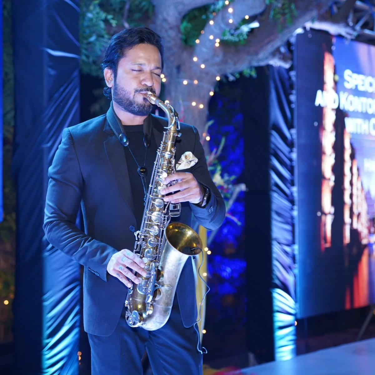 GermanyinKHI's tweet image. Thank you, Leonard Massey, for your epic performance at our German Unity Day Celebrations. The guests love your performance and exquisite sound.
@Lennymassey_sax
#tde #tdeHH23 #germanyunityday