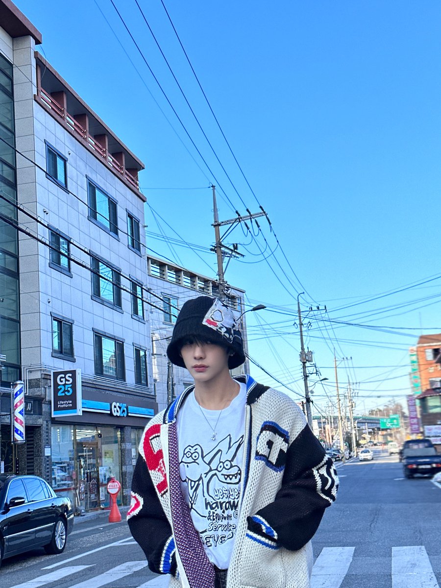 XODIAC_MEMBERS's tweet photo. [#씽] 

🤥🤥🙉

#XODIAC #소디엑 #SING #씽 https://t.co/RGuPNhLvyx