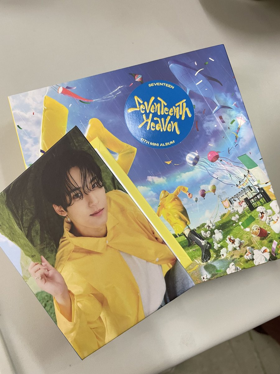 jprenivs's tweet photo. Thank you @chulien07 for another hassle-free pre-order of this Carat Version. Arrived earlier than the expected delivery date and I appreciate the customer service (w/ attached letter explaining the situation re: condition of of physical albums delivered).

#latepost
#FromChulien https://t.co/khIEXRIONQ