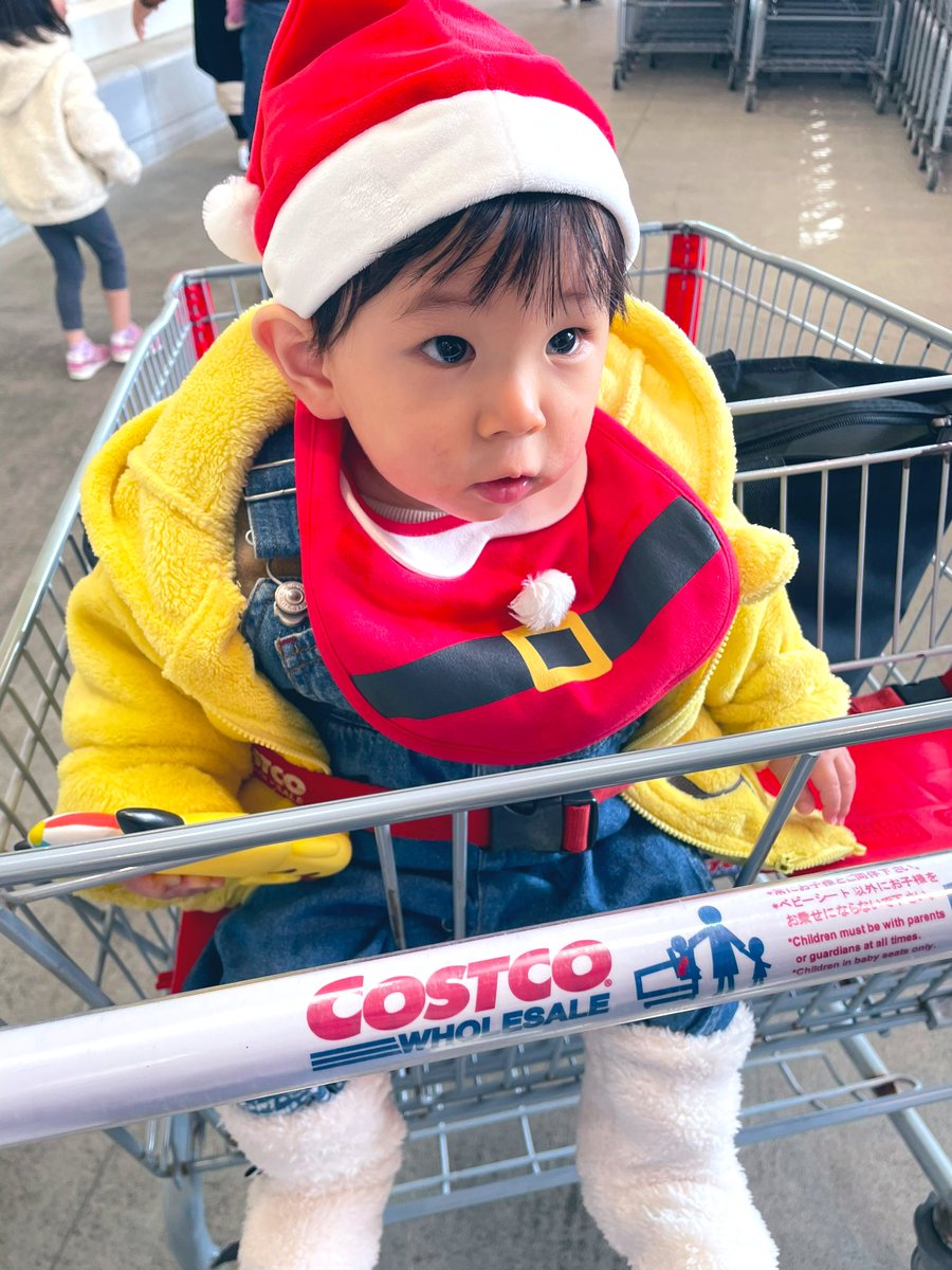 emimosan1's tweet photo. #我が家の天使
#可愛いサンタクロース
この間、息子が11ヶ月になりました。
今年もあと少し。
夫に出会ってから、人生が一転したように素敵なことばかり！
育児で忙しいけど、ひっそりゲームも続けています☺️ https://t.co/0IuIXMQ37n