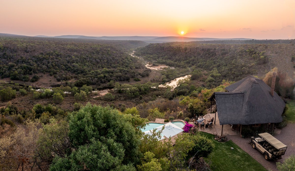 Jembisa's tweet photo. SEASON’S GREETINGS FROM JEMBISA AND MAGARI!
As we wrap up 2023, the team at Jembisa Private Game Reserve, would like to wish everyone a blessed festive season!
Thank you to our guests throughout 2023 for being great guests and we look forward to meeting guests in 2024!
@golimpopo https://t.co/yx9O3mNM4D