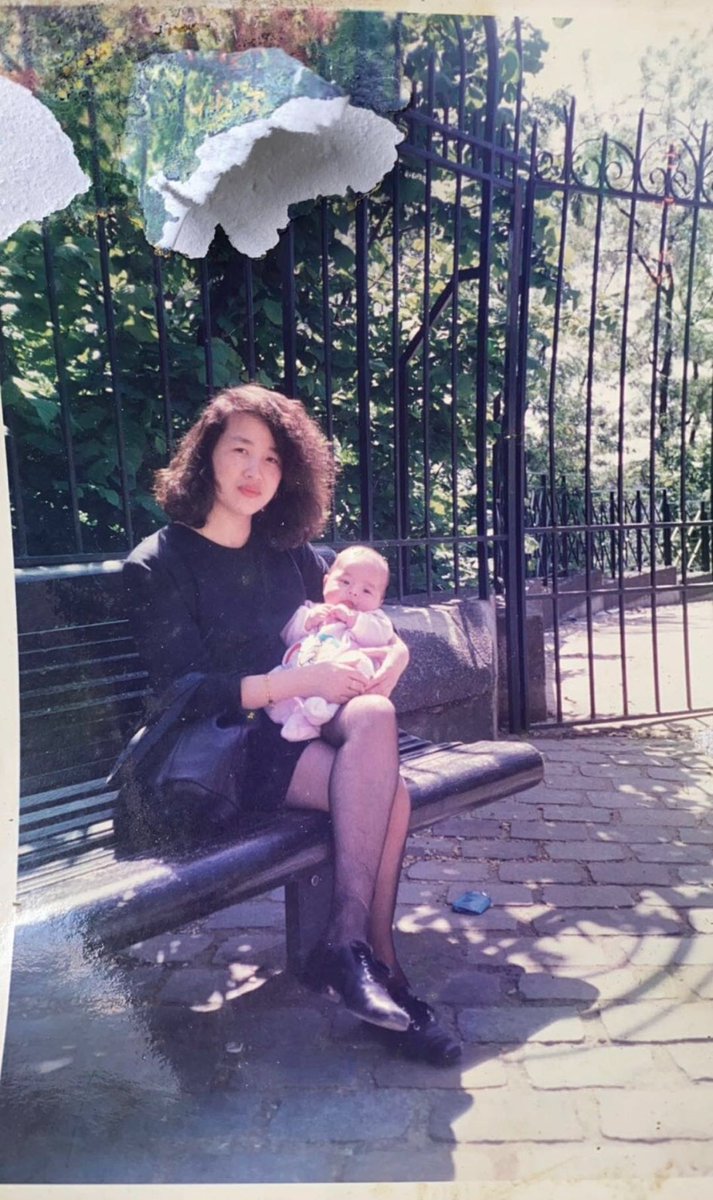 Si la France n’avait pas accueilli ma mère chinoise, je ne serais pas de ce monde.

Elle avait 3 enfants, et avec la politique de l’enfant unique, c’était autant d’enfants en trop pour que je puisse naître.

Pour ne pas être avortée ou stérilisée de force, elle n’avait pas