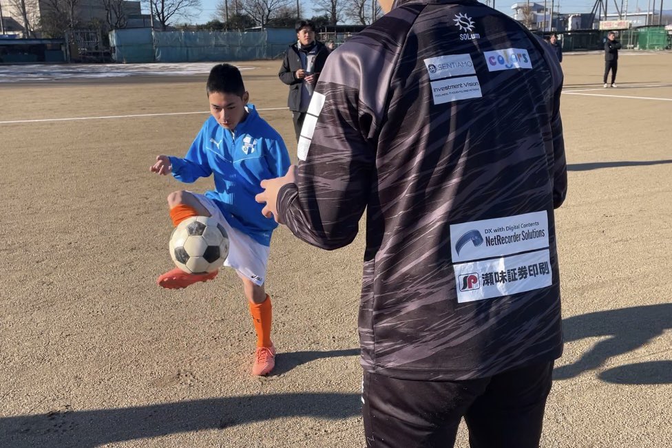 coedo_hometown's tweet photo. 【COEDO KAWAGOE F.Cサッカー教室 supported by 瀬味証券印刷株式会社様】

川越周辺地域の高校生を対象に、
川越初雁高校にて選手とスタッフが参加しサッカー教室を実施⚽️

熱い雰囲気で基礎練習からゲームまでがあっという間！

皆様ありがとうございました🙇

#COEDOKAWAGOEFC https://t.co/0i7qvctTIw