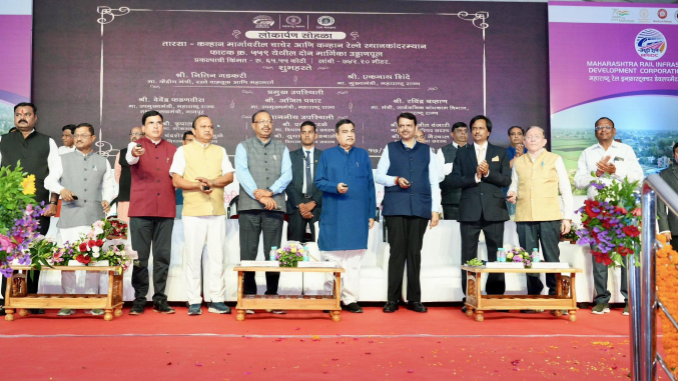 RailAnalysis's tweet photo. #MahaRail inaugurates 9 ROBs across Maharashtra, this marks the completion of 24 #ROBs alone in the Year 2023
Read more...https://t.co/2W4fr1e8tr
#MRIDC #indianrailways #railway #infrastructure #bridges #tunnel #construction #roadoverbridge #inauguration #flyovers #project https://t.co/hxh3K50BWA