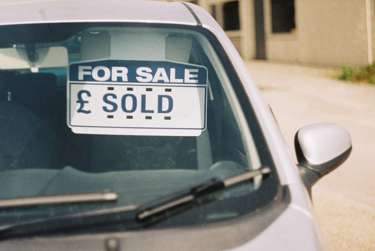 RocketLawyerUK's tweet image. New Year, New Car? 
If you’re gearing up for a vehicle change, make sure you’re ready to buy and sell safely and legally with our free guide.

buff.ly/41A8uCf

#BuyingACar #VehicleSales