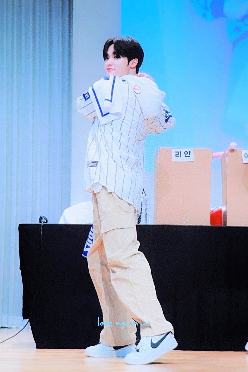 ๐๐๐ฃ๐ ๐๐๐๐๐ โกฬ เท tweet media