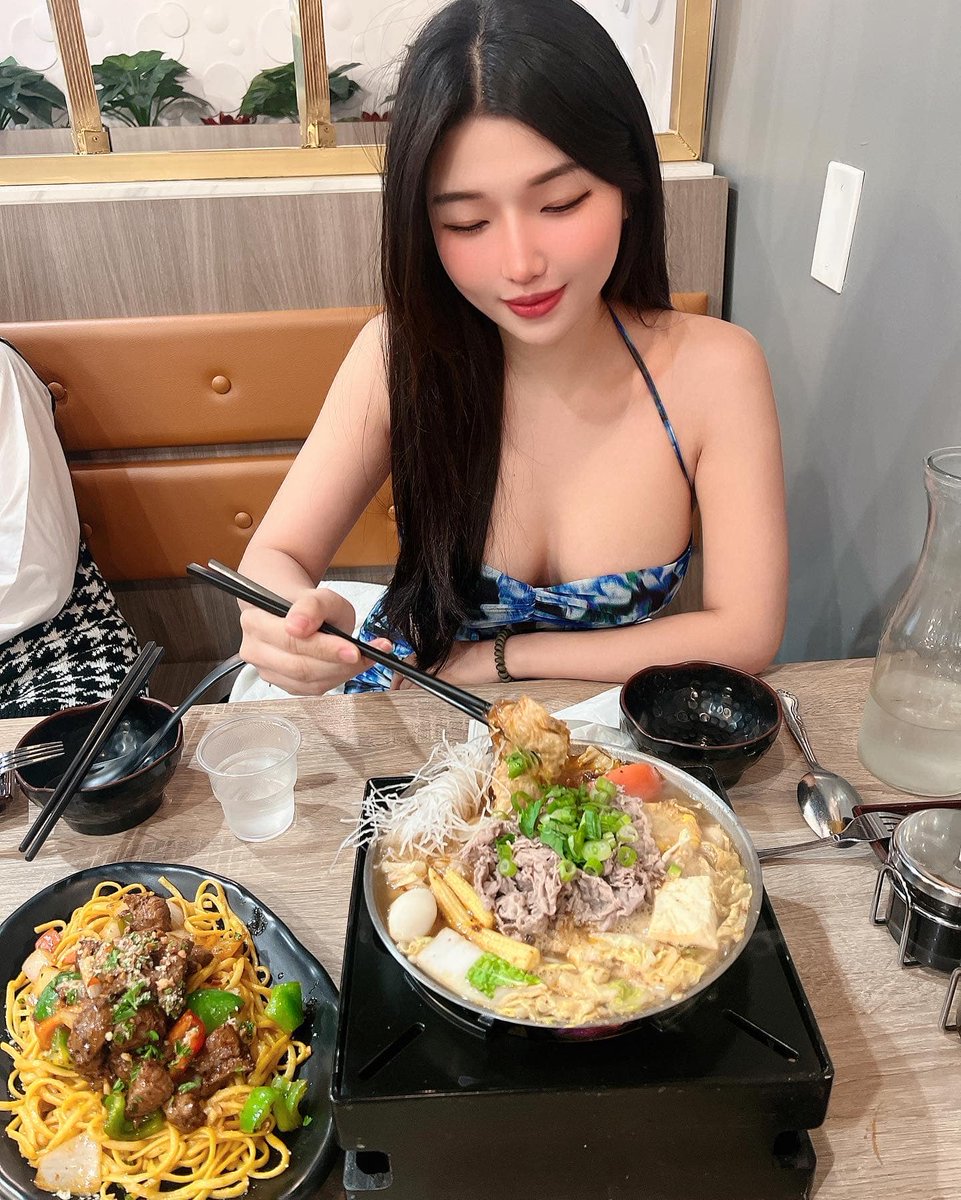 montage hackie candidly
Tôi là một người phụ nữ yêu thích việc thể hiện bản thân qua múa và mong muốn tìm một người bạn đời để cùng nhau nhảy múa và chia sẻ niềm đam mê với nhau.