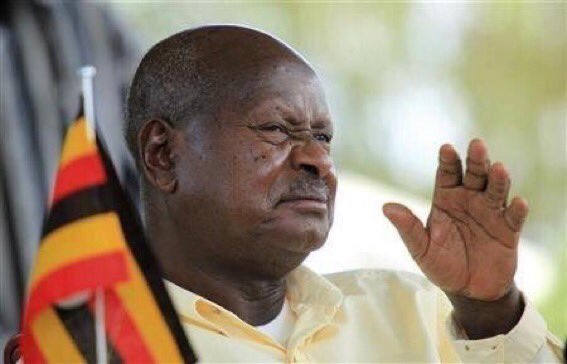 joy_zelda's tweet photo. TK Nciza lying live on national tv how Zahara was his sister if she was his sister why was she crying for losing her house,why was she crying for the millions they ripped her of her hard earned work his disgusting 
Bulelwa Zahara Mkutukana #RIPZahara #ZaharaFuneral https://t.co/BdxidYECVA