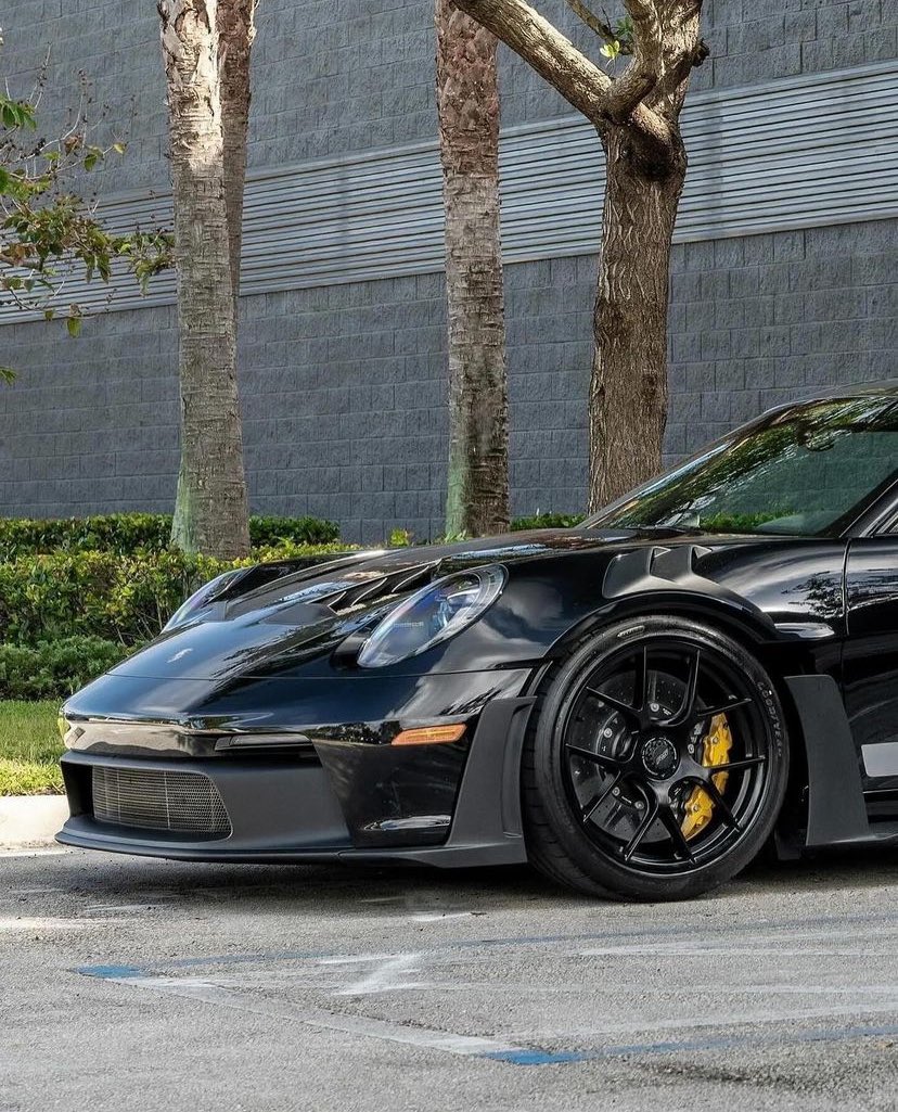 Jordan92338366's tweet photo. 992 Weissach GT3RS https://t.co/eQWqkwjix3