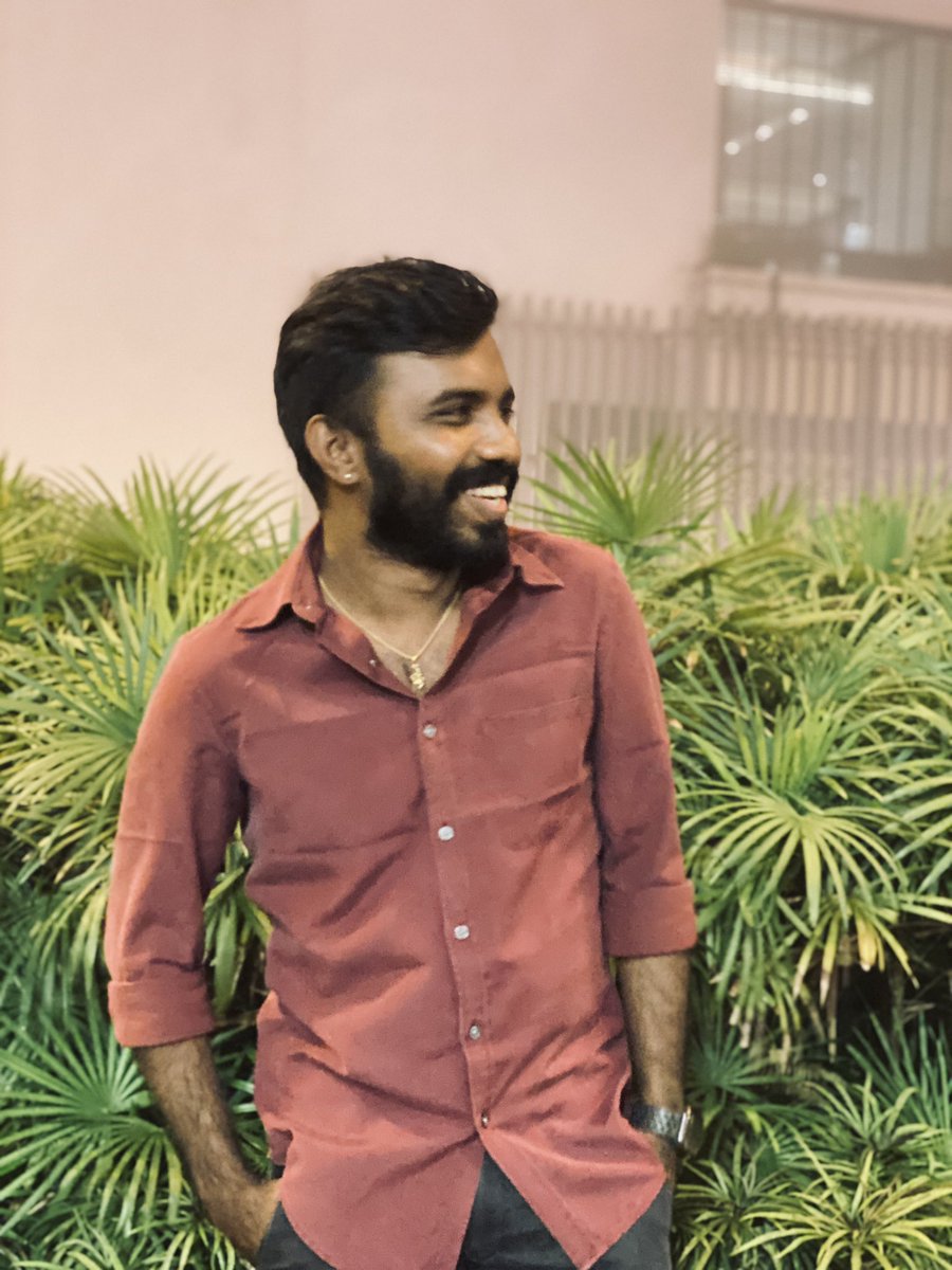 judgey_sia's tweet image. கடந்து போகக் கத்துக்குறுதும் தானே வாழ்க்கை! ❤️✨😇

#gentinghighlands #foggyevening #familytime #grateful #aloneagain #bestrong #lifestyle #formalwear #manwithformal #streetmodel #naturelover #worldtraveler #sinthukantraveldiaries