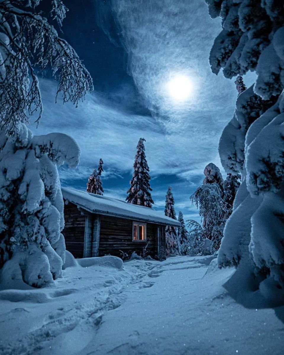 Good night have a sweet dreams 😘🌌