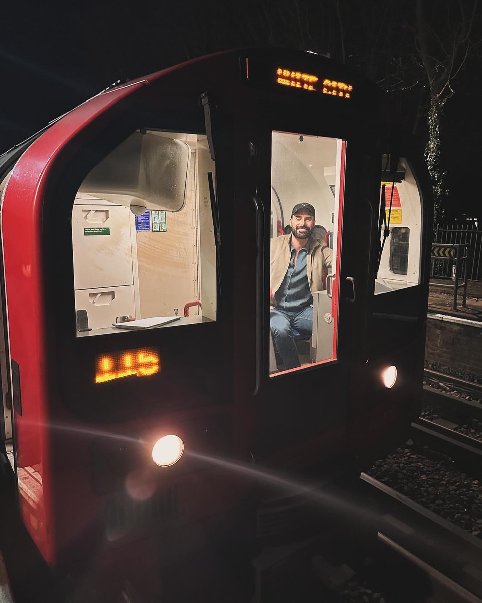 R Y L A N tweet media