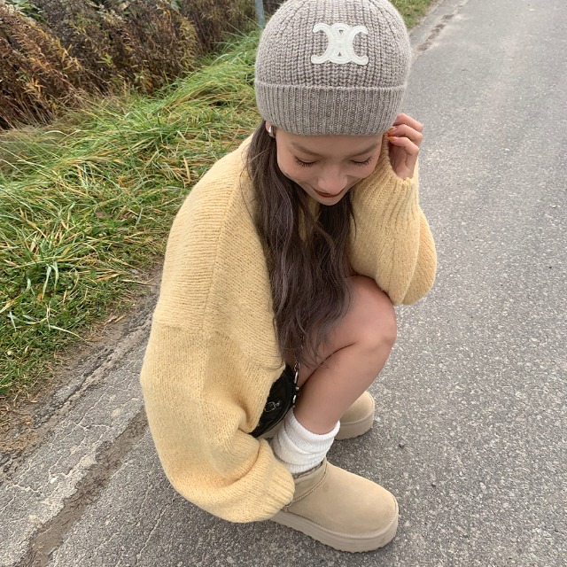 nugu_official's tweet photo. カラフルもこもこキュートなスタイリングが好みの女子は絶対に見てほしいブランド🌈❄️💛🧡
#Celume https://t.co/e4FExaRs3U