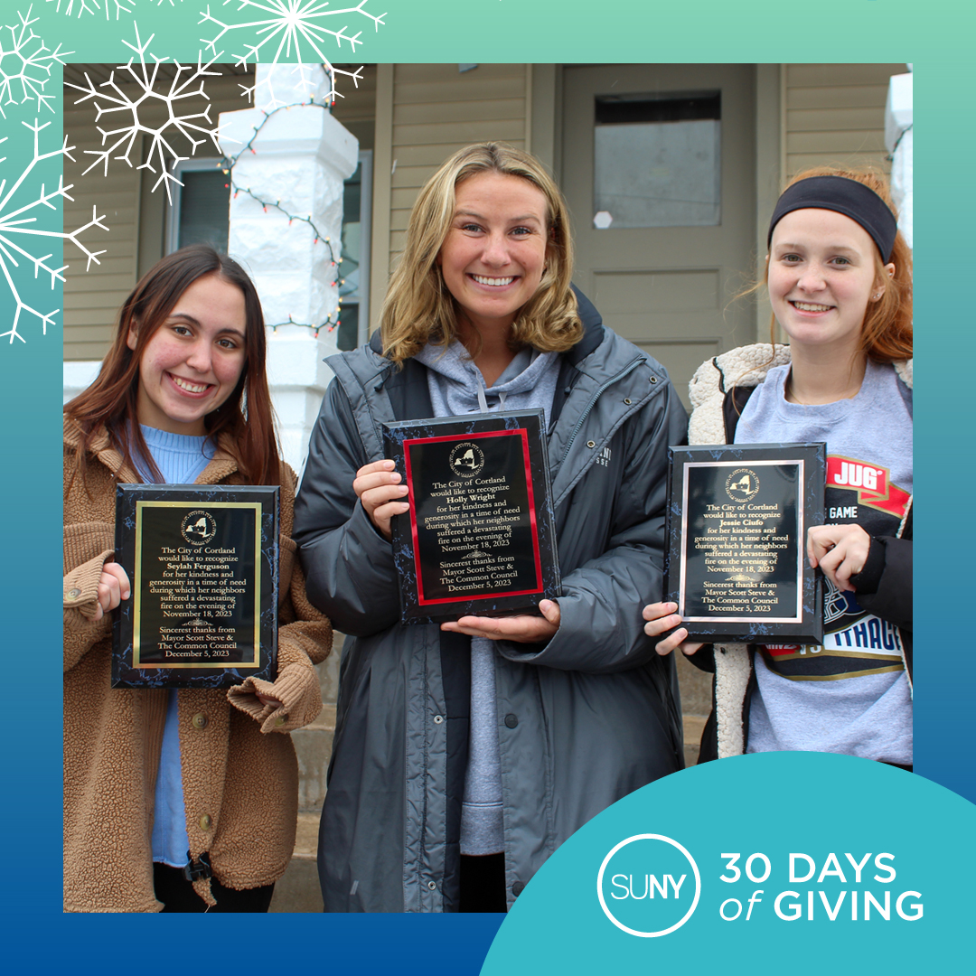 SUNY's tweet photo. When a fire struck a family's home near @suny_cortland's campus this fall, a trio of students jumped into the fray.💖 They brought blankets, warm outerwear, and water to the family and stayed with them as firefighters fought the blaze. #30DaysofGiving
https://t.co/SVZ76zLLXn https://t.co/MY5FSPz6hp