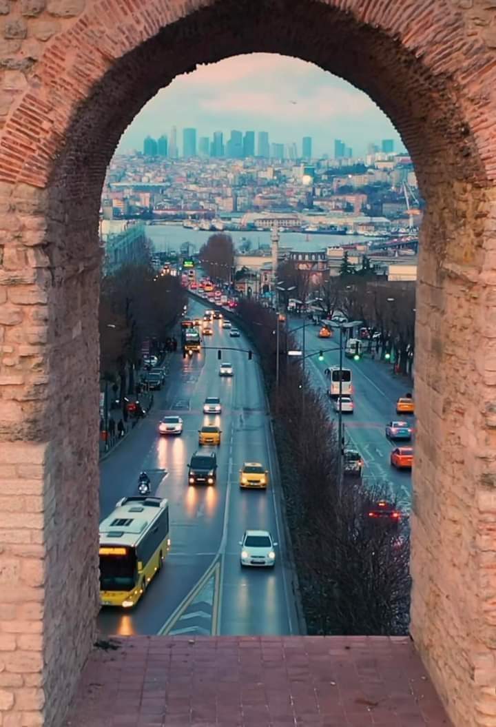 tarihenstitu's tweet photo. İstanbul ❤️ https://t.co/ges9Obp9EP