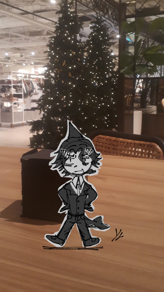 Yaelok0's tweet photo. Found this ill guy in ElcorteIngles
....judgemental stare.......
#funamuseart #idate #idateokegom https://t.co/AoyFFM99DY
