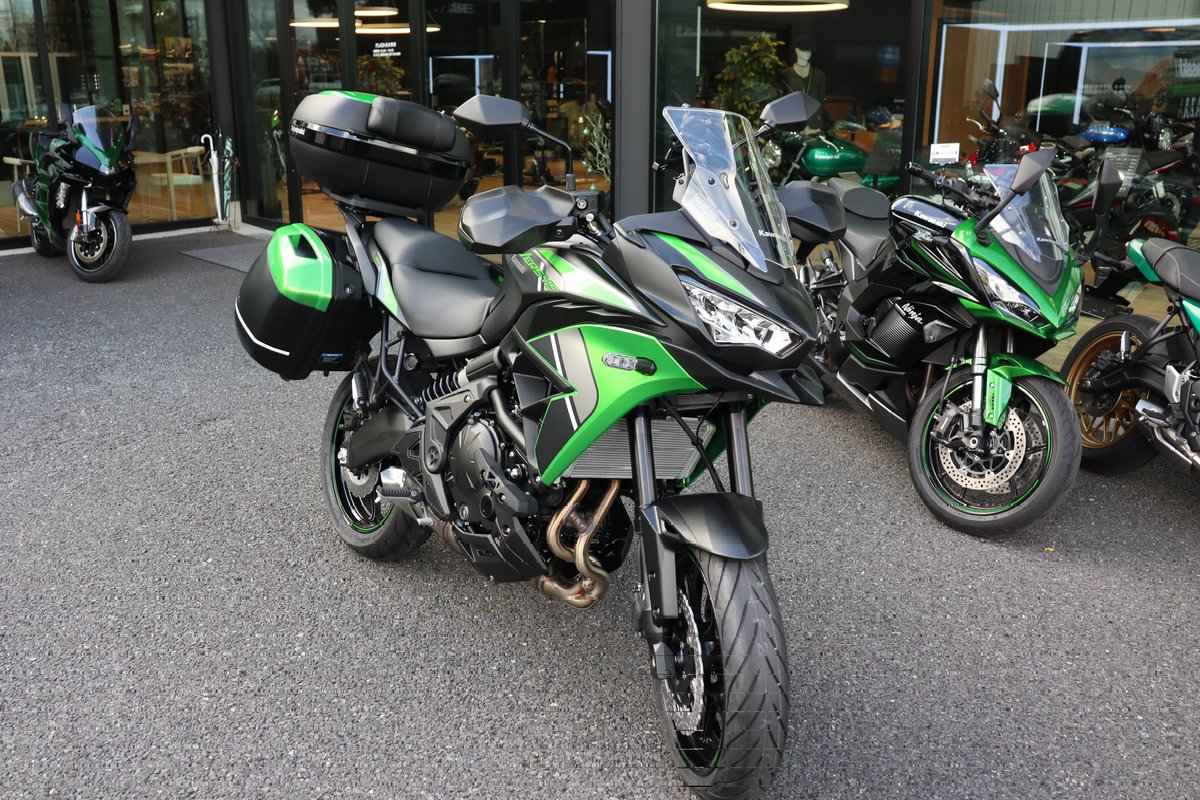 yutaka11241's tweet photo. 2023年12月23日、無事バイクが納車されました。今日から新しい相棒VERSYS650君との物語が始まります。これからよろしくお願いしますね。
#VERSYS650
#バイク https://t.co/WhASyAgzp5