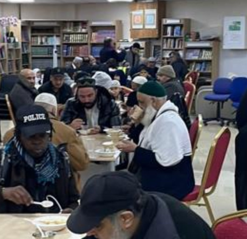 drrajaamjidriaz's tweet photo. Great turnout at the WG Community Cafe where the whole Community is invited to a hot meal a hot drink and more 
A huge sentiment to all the hard work from everybody involved- Well Done !! https://t.co/18krXaxnGU