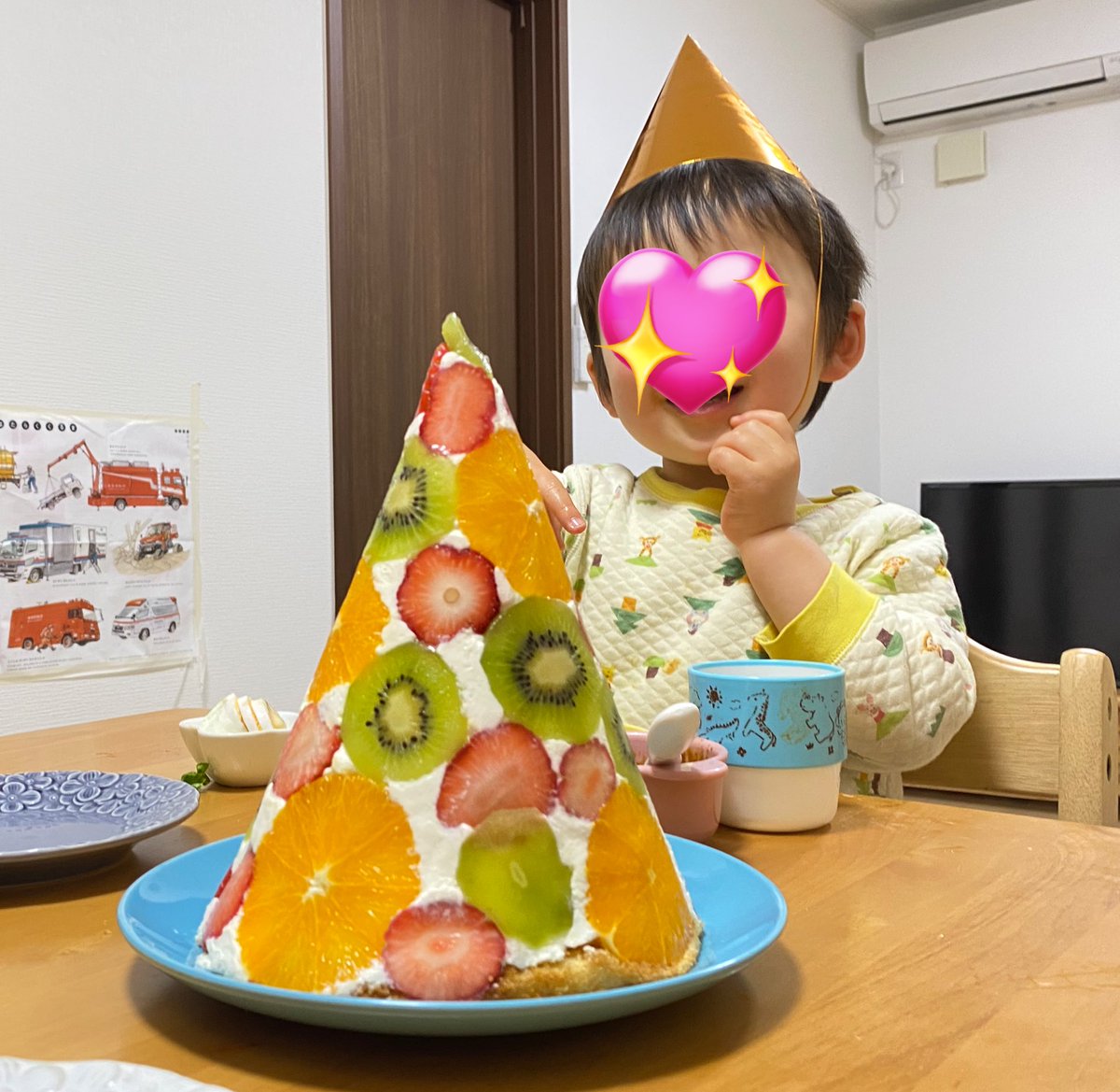 nekonekooon's tweet photo. トラブルあってどうなるかと思ったけど無事完成した🎄 https://t.co/oeEul1mHZJ