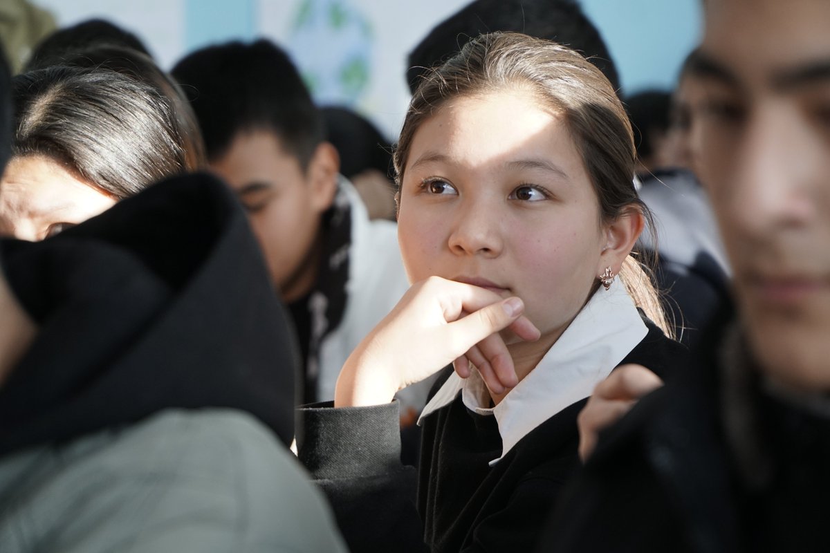 Тред.
Наша команда побывала в разных городах и селах Кыргызстана. Хотим поделиться настроением молодежи и вопросами, которые их беспокоят 💔👇
#IDEACA
