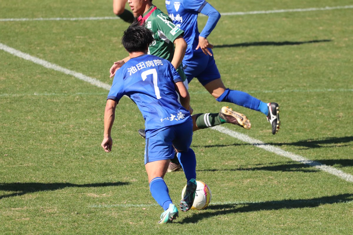 pr___f0011's tweet photo. 2023.12.07
MCCスポーツpresents 2023年度 第72回 全日本大学サッカー選手権大会 1回戦
常葉大学vs鹿屋体育大学
＠ AGFフィールド(0-1)

No.7 片山颯人選手

#鹿屋体育大学サッカー部 https://t.co/k20hzceYJp
