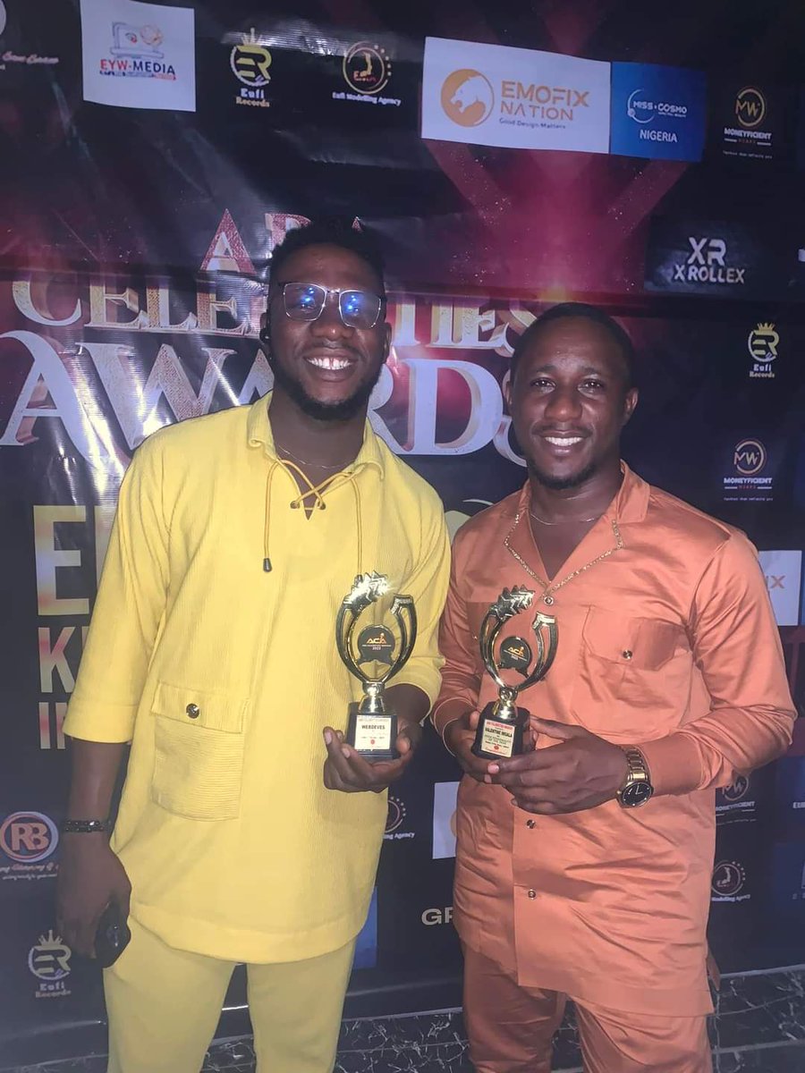 iwualaval's tweet photo. Thank you Aba community for this award.
#TechPersonalityOfTheYear
We go again next year.
#abacelebritiesawards2023 https://t.co/u8IwAC3Aqi