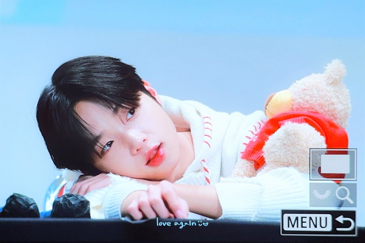 231223 스펀지뮤직 pre

2023년도 고마웠어🧸❄️

<a href="/members_MIRAE/">미래소년 (MIRAE)</a>
#미래소년 #손동표 #동표
#동표의하트는빛이난다💖