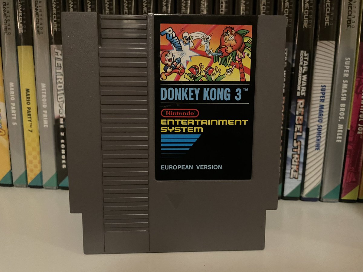 Retro_sheriffen's tweet photo. Hi everyone. I collect video game.
Here we have #donkeykong3 
One is for the us market and the other for the european market.
It is a shooter video game developed and published by Nintendo (nes) in 1986.
#nes #nintendo #donkeykong #retrogaming #collector #mario https://t.co/IuyCzmD8eP