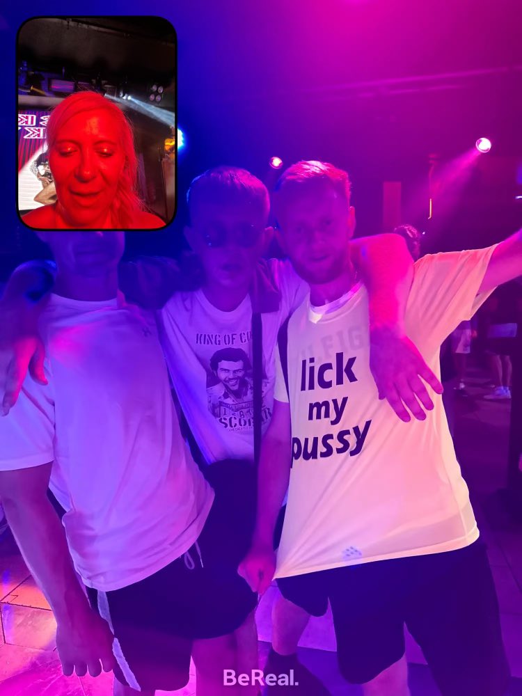 elliottwillis_'s tweet photo. Happy birthday brother, mucho love, see you for a jar later 🍻 @mickmavs https://t.co/PyyoC6Aepv