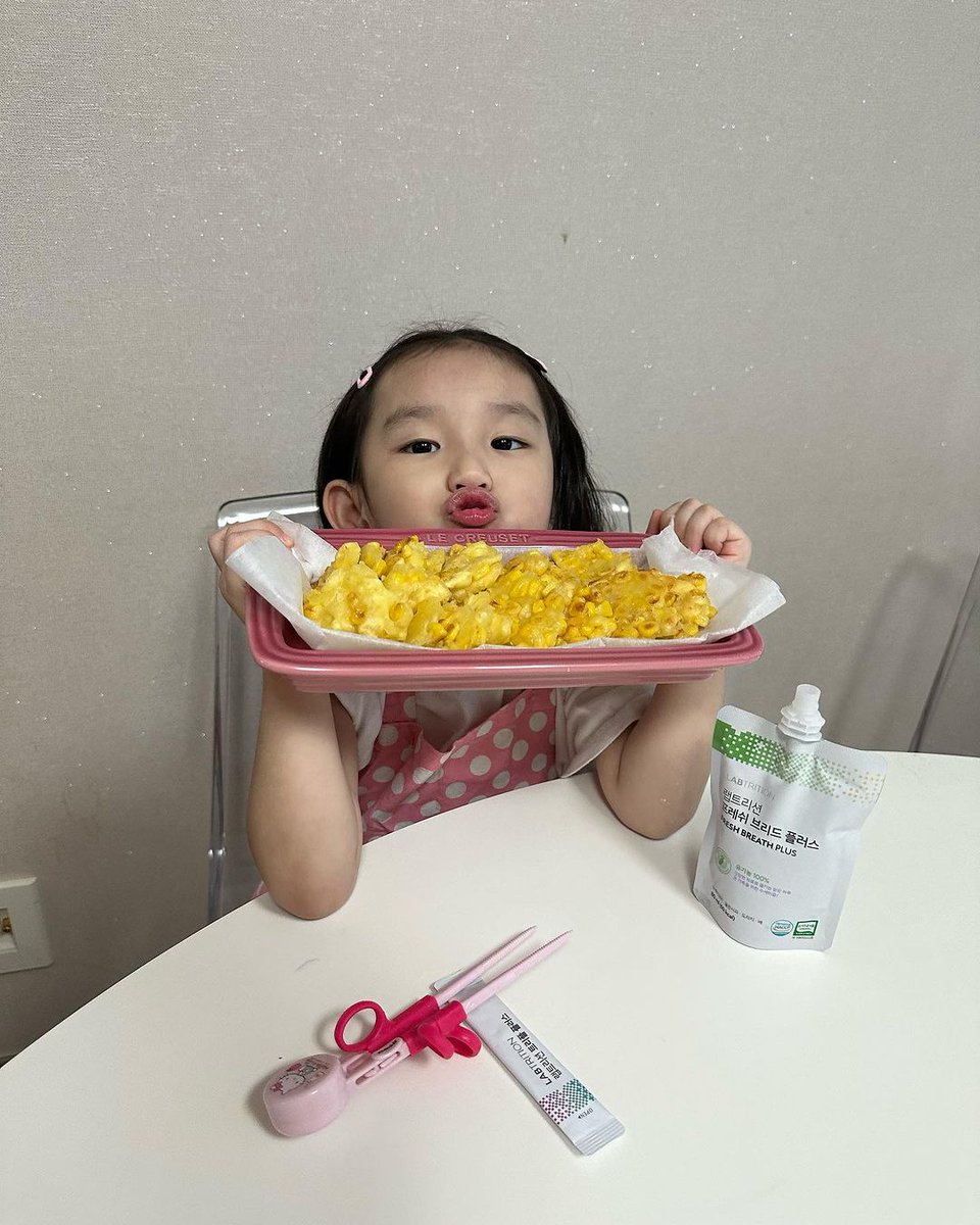 rossaIve's tweet photo. Bakwan dagung (jagung) by Chef Mielle. 🌽 https://t.co/aDTgXn1it9