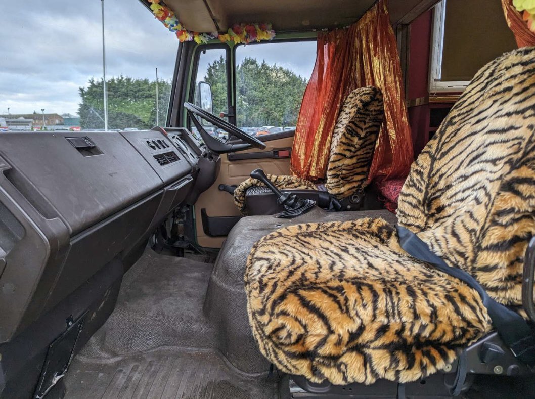 uppy1969's tweet image. Tempted at £4k - £6k at auction! But what an interior thou! 
#Mercedes #Brassic