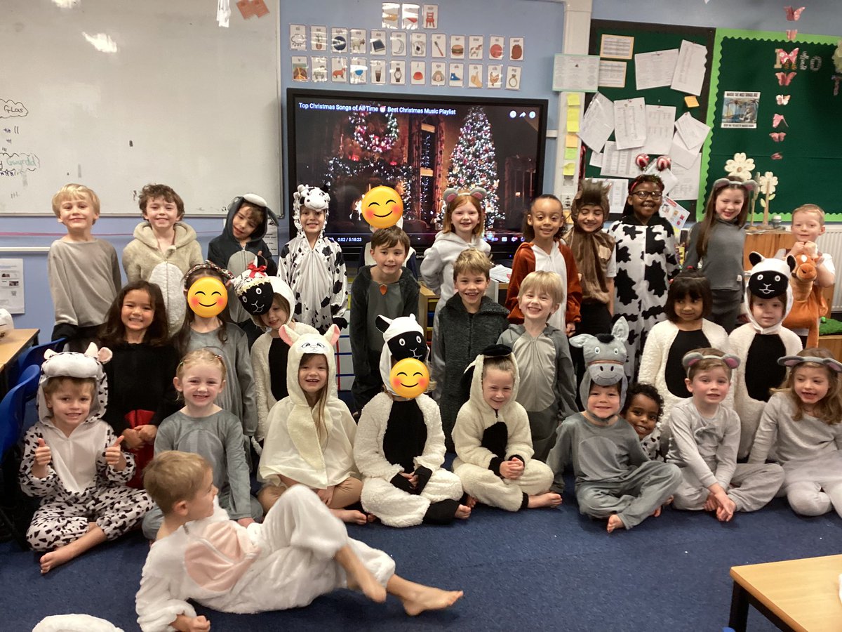 Llysfaen2029's tweet image. Wow! What a term! 🌟 A few snap shots of #1CS’s festivities over the last few weeks. Wishing you all a very Merry Christmas and a relaxing, happy break! See you in 2024 🥳