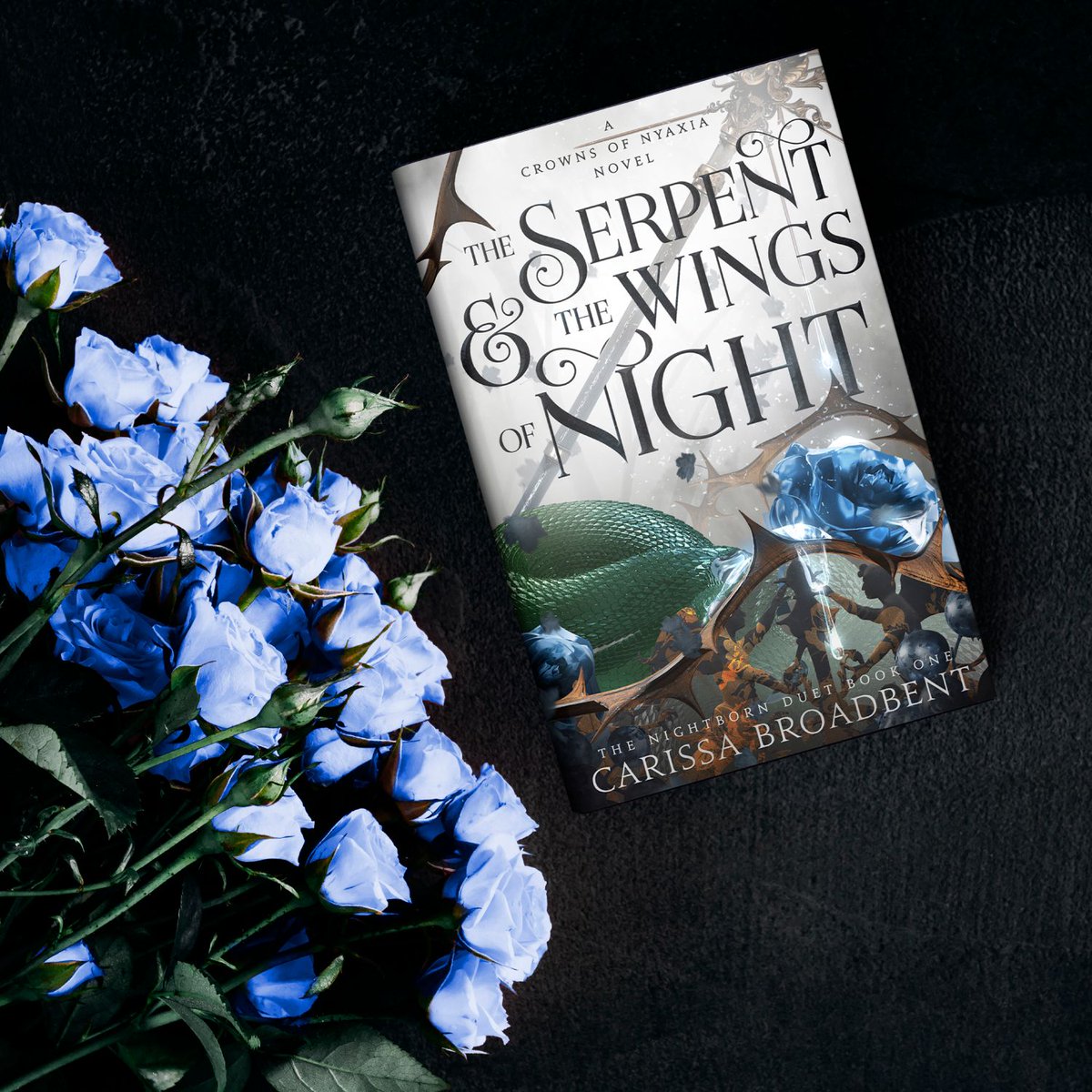 Human or vampire, the rules of survival are the same: never trust, never yield, and always — always — guard your heart ❤️ The Serpent & the Wings of Night by @CarissaNasyra is out in hardback now: buff.ly/41zwIwp