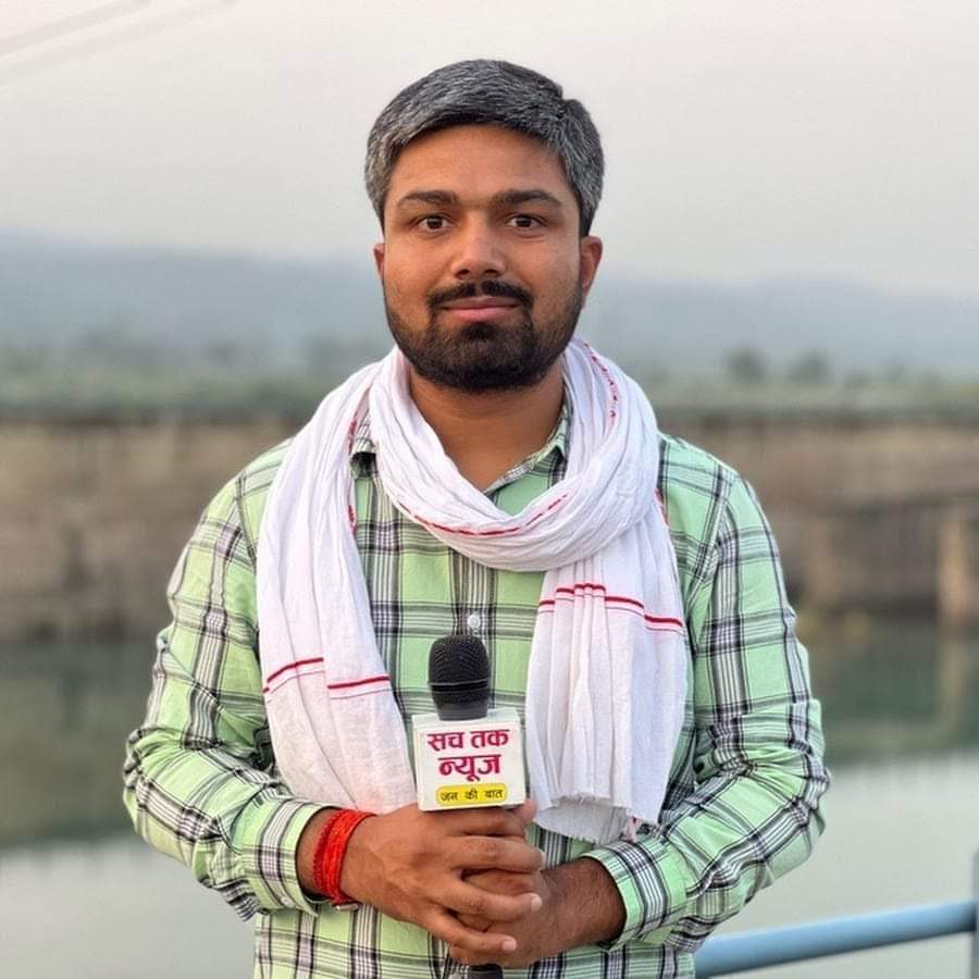 Manjay95072Raj's tweet photo. शेर का शेर के अंदाज मे स्वागत। जेल से बाहर निकलते ही पगड़ी बांध बताया बि��ारीपना हमारी रग-रग मे है। https://t.co/AChIZQRn7K
