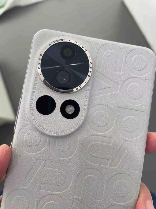 technomania0211's tweet photo. Huawei Nova 12 Pro and Ultra live images!
#Huawei #Nova12Pro #Nova12Ultra https://t.co/q4CYaQ2cfg