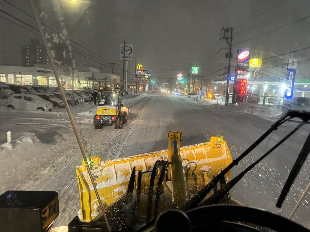 1973_L28GT's tweet photo. 夜の部🫠 https://t.co/sxo1GIyn5e