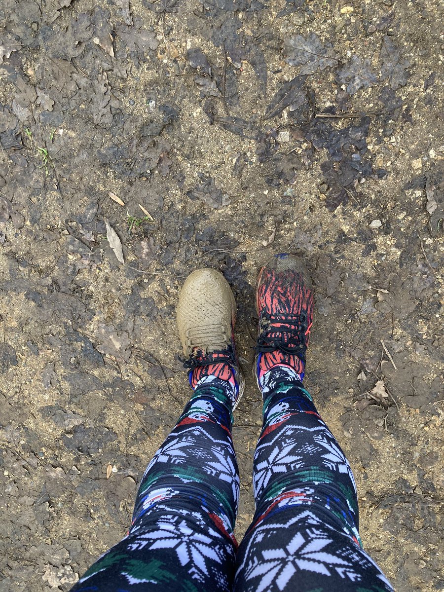 _jen_mo's tweet image. First parkrun in ages done &amp;amp; that’s my 50k for @runup2christmas completed 🥳

And guess who’s foot went in the quicksand 👀

@allypallyparkrun #RU2C #RunUpToChristmas #Running #parkrun #ChristmasRun