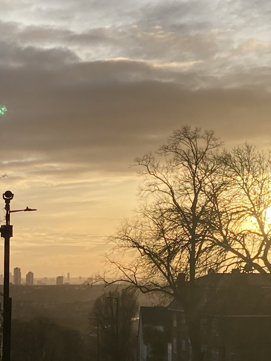 _jen_mo's tweet image. First parkrun in ages done &amp;amp; that’s my 50k for @runup2christmas completed 🥳

And guess who’s foot went in the quicksand 👀

@allypallyparkrun #RU2C #RunUpToChristmas #Running #parkrun #ChristmasRun