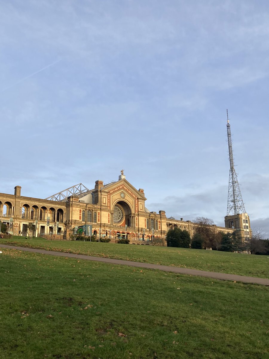 _jen_mo's tweet image. First parkrun in ages done &amp;amp; that’s my 50k for @runup2christmas completed 🥳

And guess who’s foot went in the quicksand 👀

@allypallyparkrun #RU2C #RunUpToChristmas #Running #parkrun #ChristmasRun
