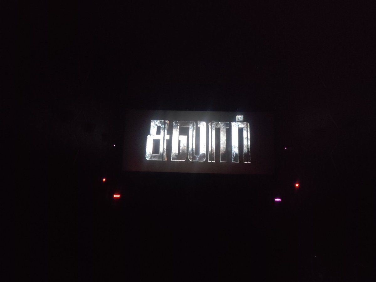 MeowTweetz_'s tweet photo. Unga Honest Review Sollitu ponga Frnds😁
#Salaar
Mine:- Innum Paathu Mudikala nga😂 https://t.co/kWY3EPoSmQ