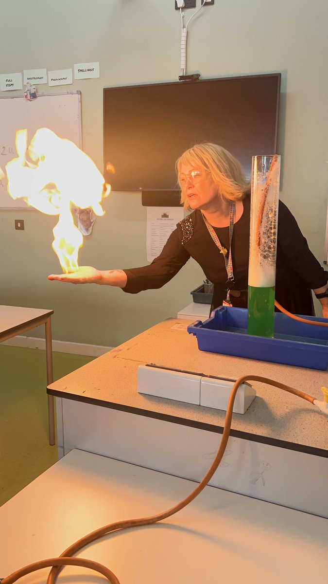 Something is too hot to handle in the Chemistry labs! #stcyreschat @stcyreschat @StCyresSchool