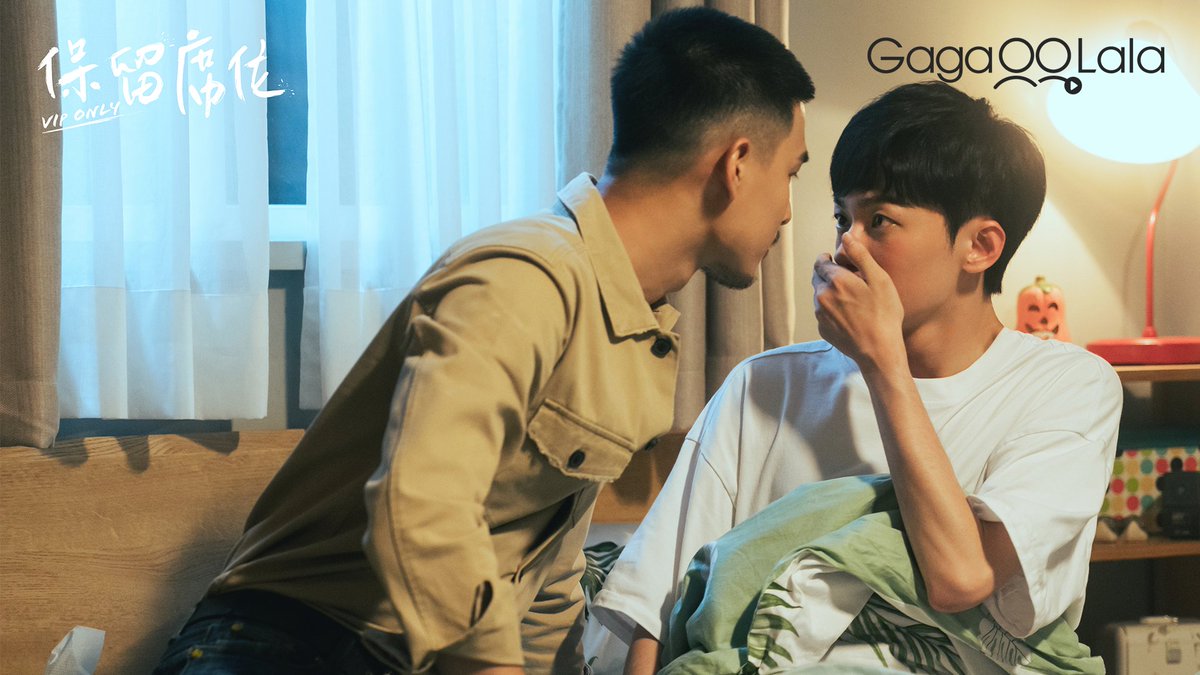 TheBLXpress's tweet photo. #VIPOnlyEp6...Gu Jin is really good at making Liu Li's heart flutter...and I'm glad that they are done pretending...going forward I want to see them date...and Liu Li's ex be damned, what a bad timing to return and confess...I want Gu Jin's  confession, not his 🤯🤯
#VIPOnly https://t.co/oreo4ahPet