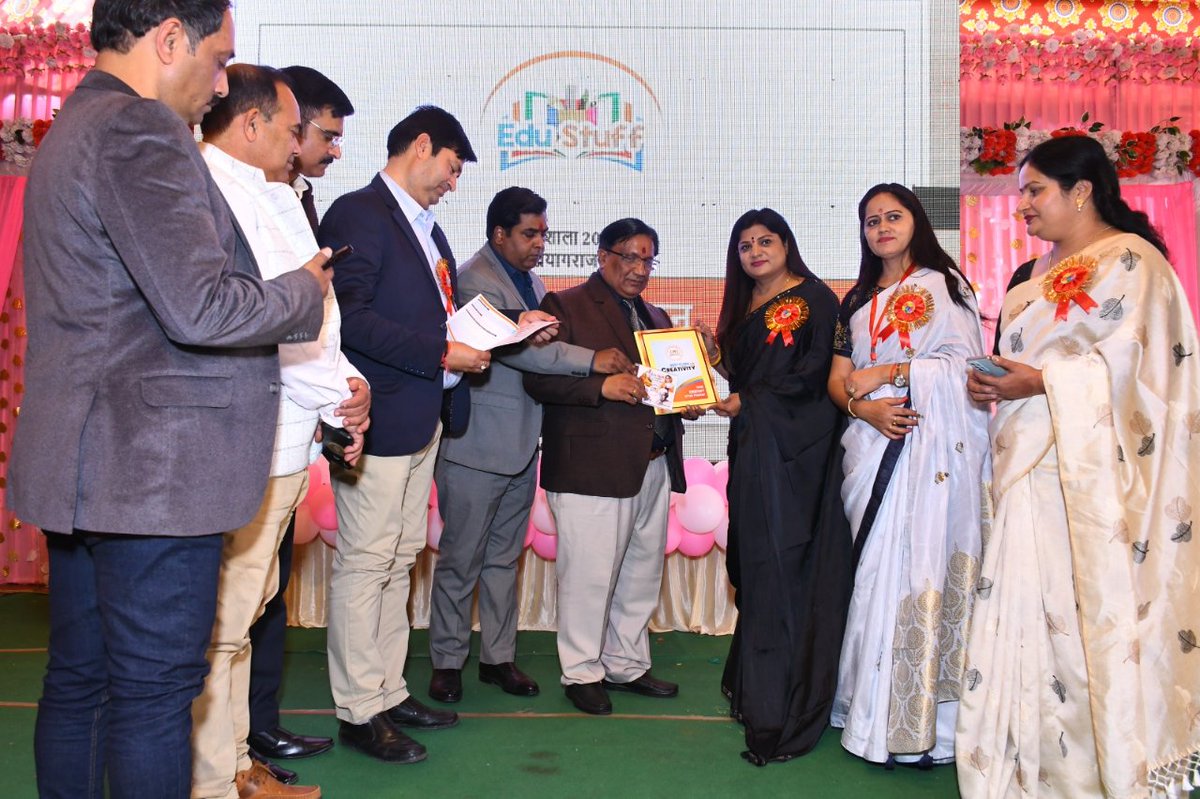 basicshiksha_up's tweet photo. प्रयागराज: बेसिक शिक्षा विभाग प्रयागराज एवं Edustuff उत्तर प्रदेश द्वारा नवोन्मेषी शिक्षकों की दो दिवसीय राज्य स्तरीय शैक्षणिक कार्यशाला #सातत्य का आयोजन प्रयागराज में किया गया। 
#UPBasicEducationModel 
@EduMinOfIndia @UPGovt @CMOfficeUP @thisissanjubjp