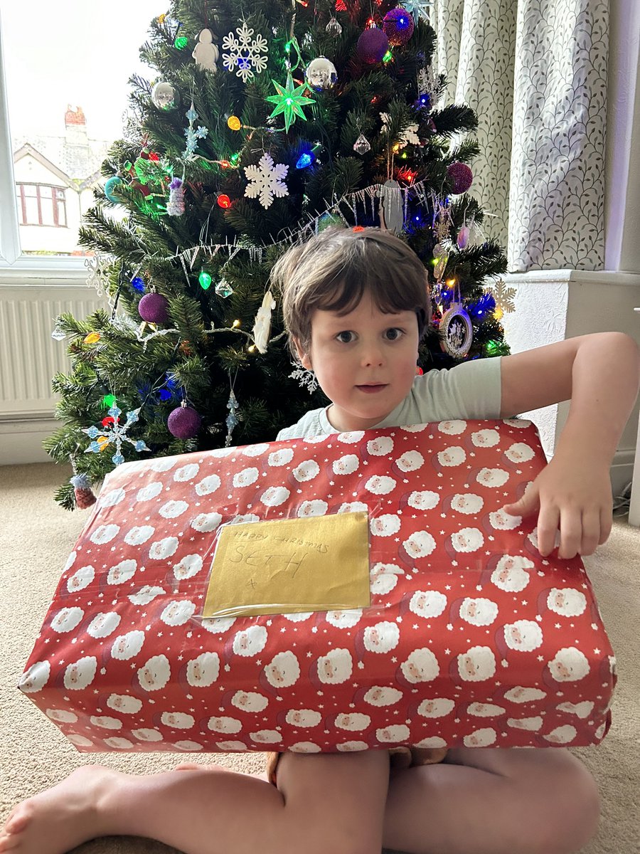 ianfraser1985's tweet photo. @TheTeamOasis grotto was absolutely brilliant. Seth hasn’t been to a grotto before as he would always have a melt down and not go in. Thanks to the team for their patience and Father Christmas for the very generous present 😃 https://t.co/uO44tlfYkS