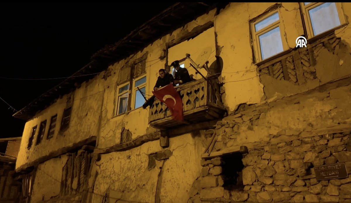 incisozluk's tweet photo. Şehit Piyade Sözleşmeli Er Yasin Karaca’ın Tokat Almus’taki evi…

#sehidimizvar https://t.co/gfFEUGoYgW