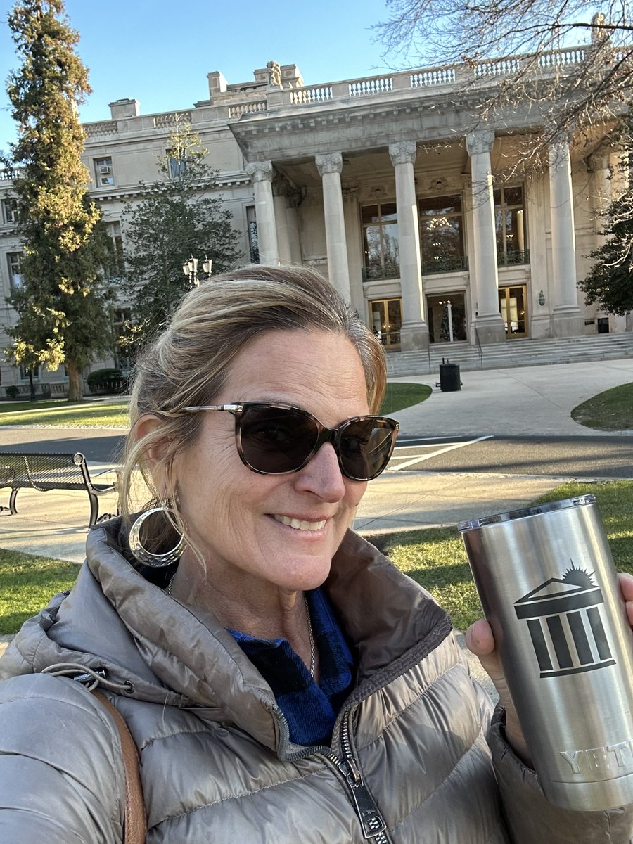 Tracy Mulvaney tweet media