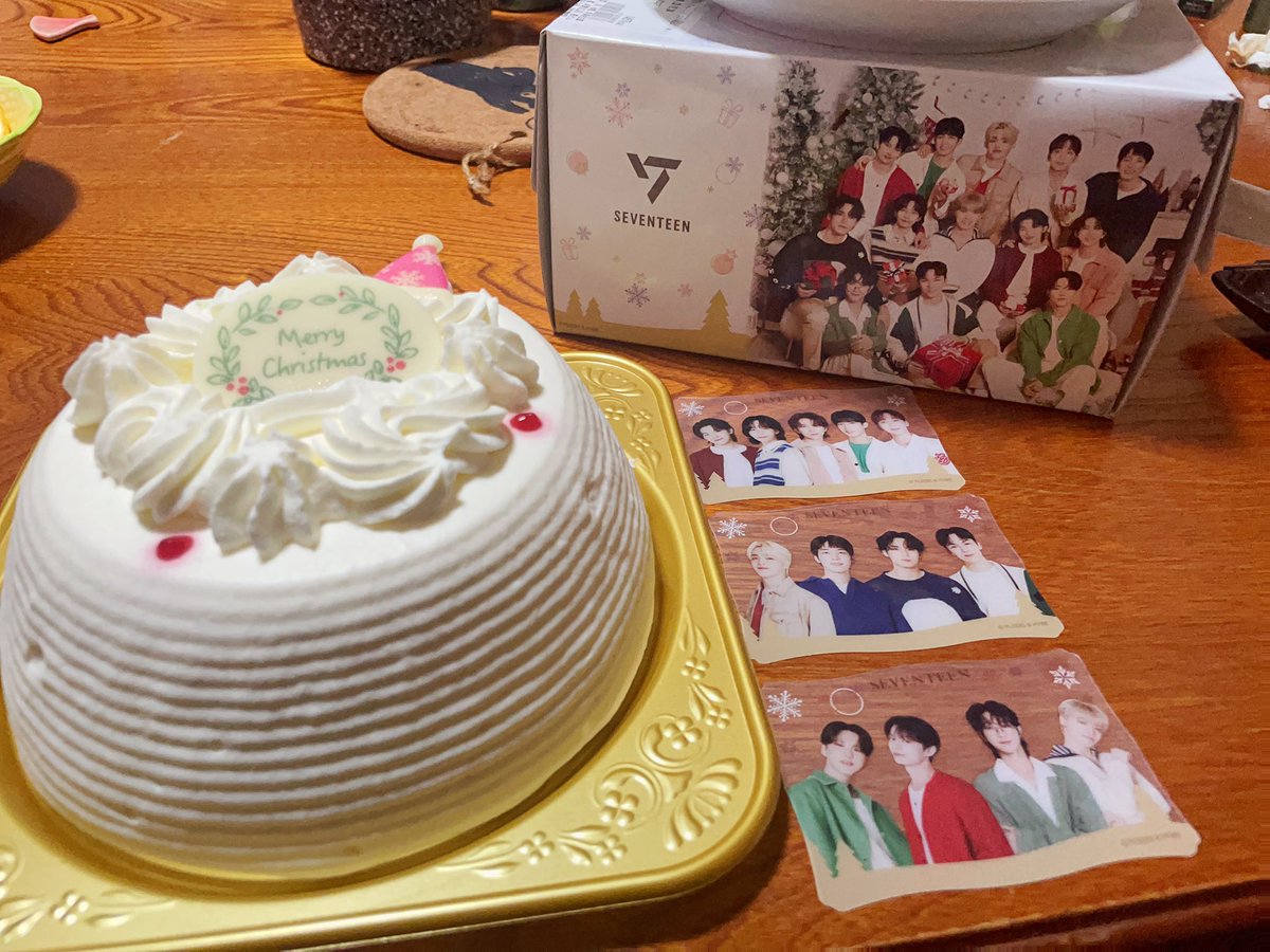 ひと足早く！！ケーキいただきまーす🎄