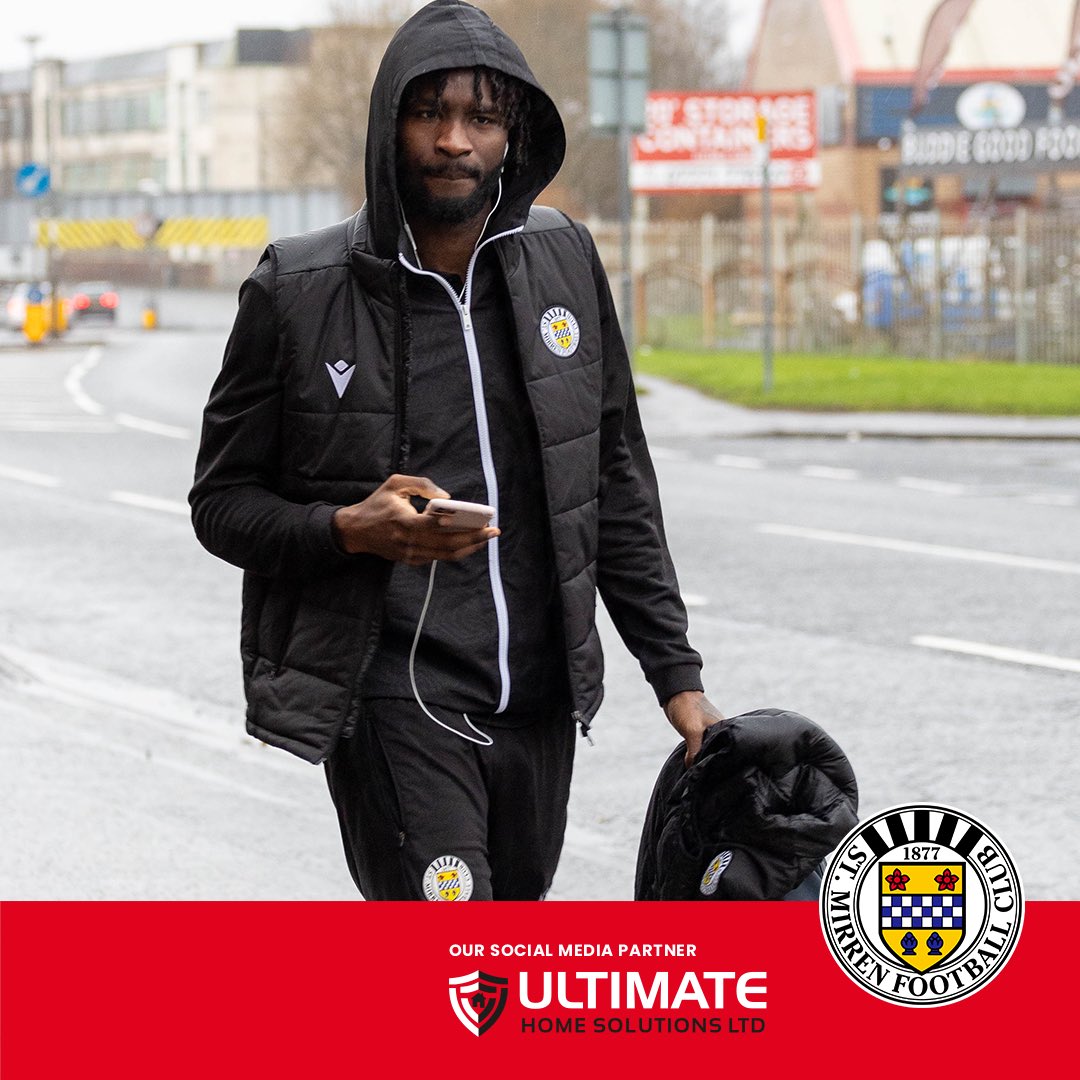 saintmirrenfc's tweet photo. 🚌 Setting off for #HEASTM.
Tynecastle 🔜
#OurStMirren #COYS https://t.co/FGxEuYa5jN